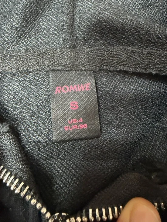 ROMWE Black Zip-Up Hoodie with Pink Logo Tag - Picture 3 of 3